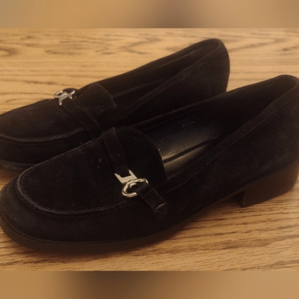 Coach winnie style suede dress shoes